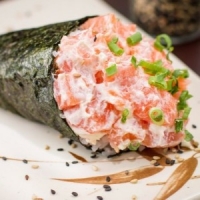 	TEMAKI DE SALMÃO